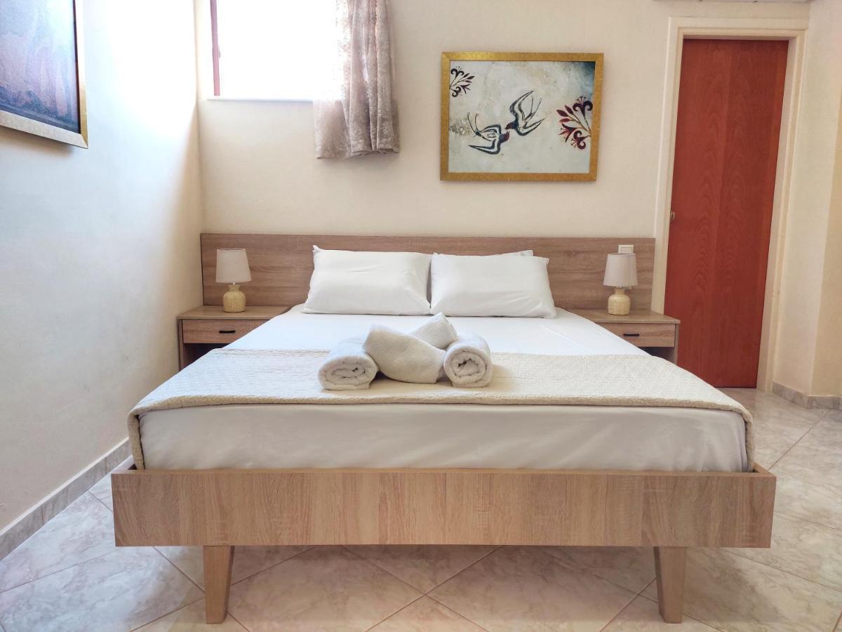Villa Balcony, Cozy Villa With Amazing View Rodhiá エクステリア 写真