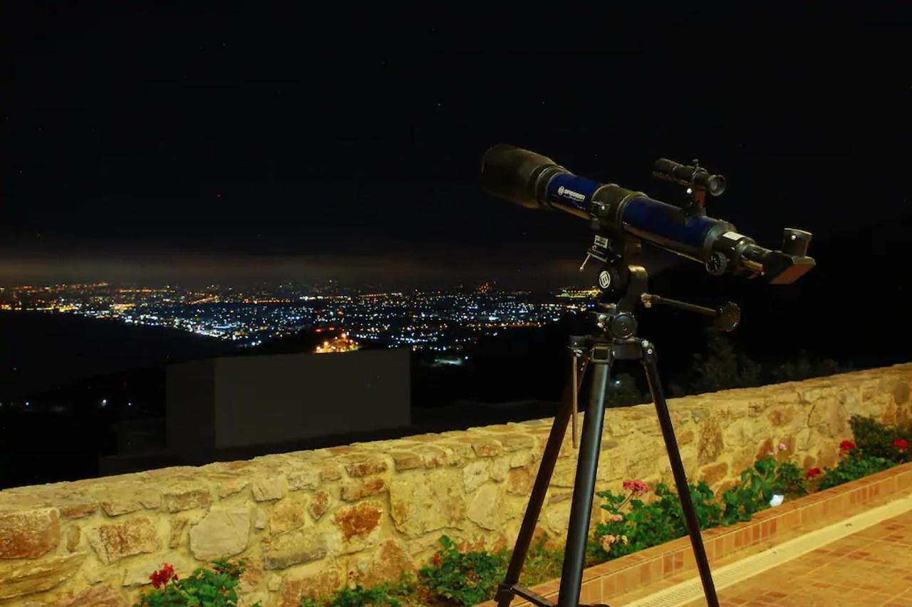 Villa Balcony, Cozy Villa With Amazing View Rodhiá エクステリア 写真