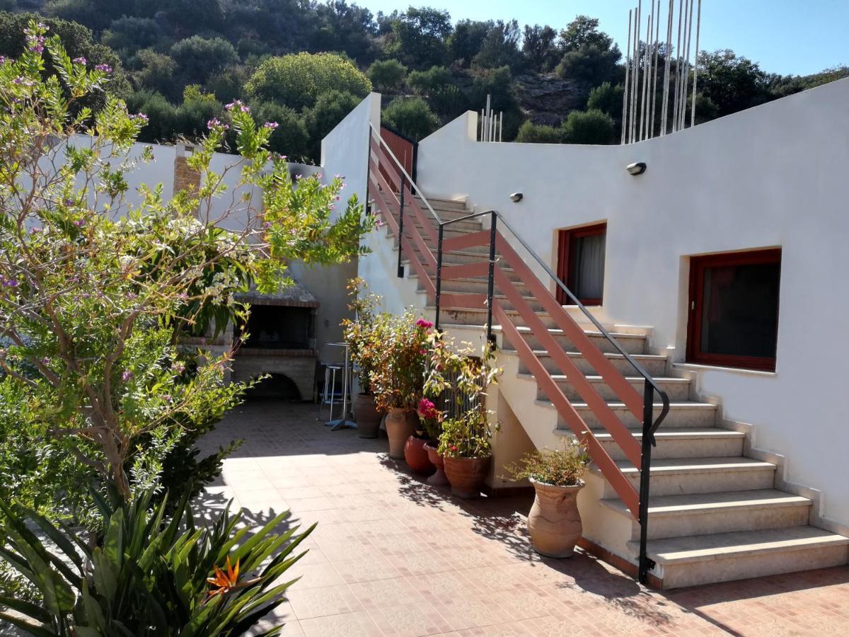 Villa Balcony, Cozy Villa With Amazing View Rodhiá エクステリア 写真