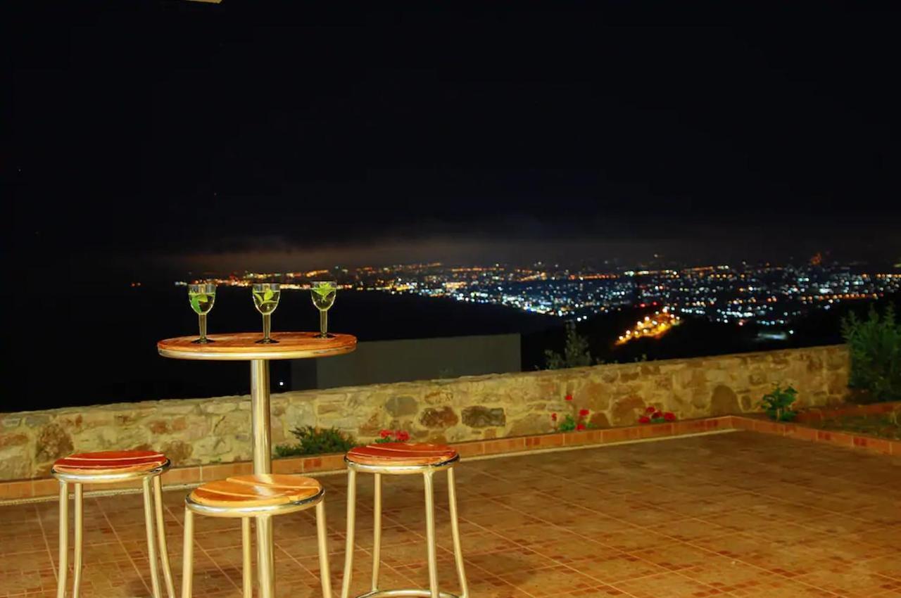 Villa Balcony, Cozy Villa With Amazing View Rodhiá エクステリア 写真
